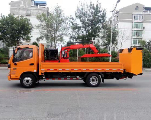 多功能養(yǎng)護(hù)車輛（可租可售）